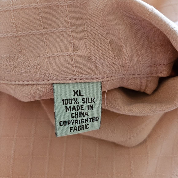 Tommy Bahama Hawaiian Shirt - Picture 5 of 11